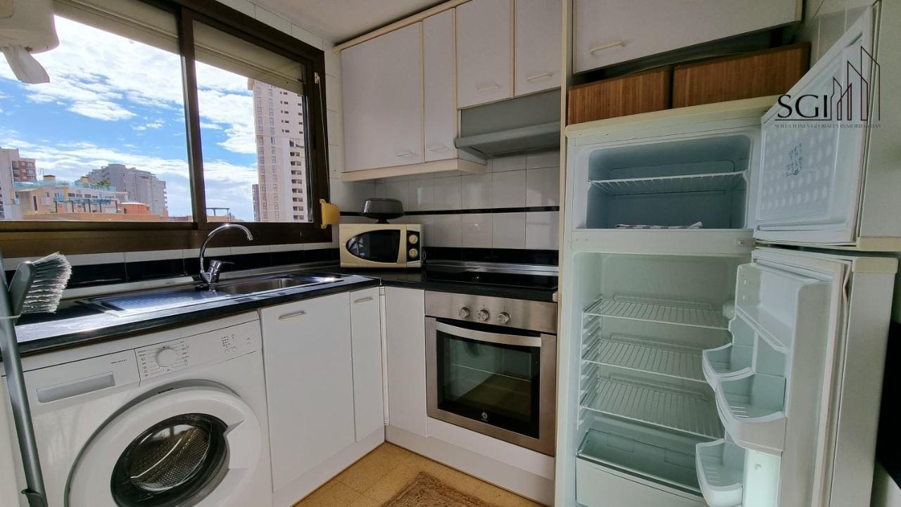 Magnifico Y Acogedor Apartamento- Wifi- A 5 Minutos De La Playa ฟีเนสตรัต ภายนอก รูปภาพ